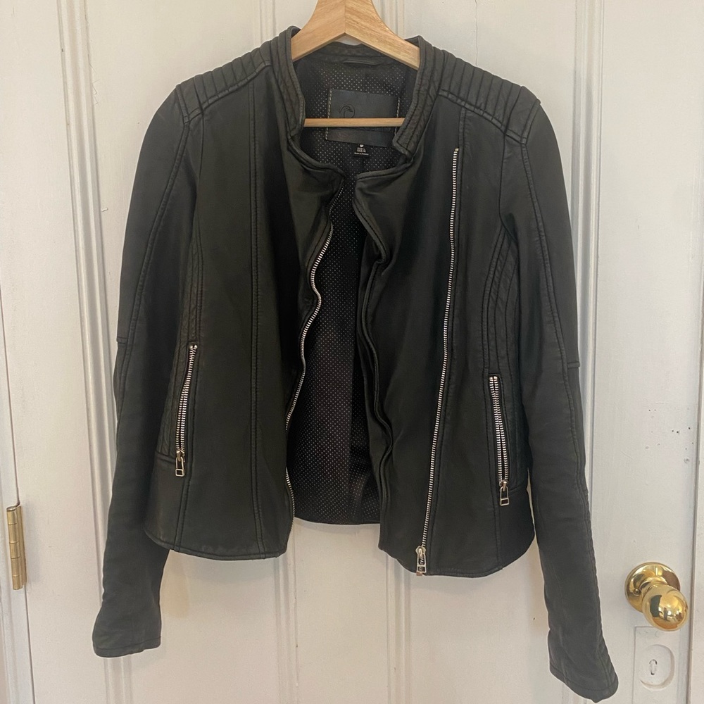 Goosecraft brand genuine leather jacket. Black, size Medium